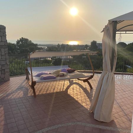 Domus Parva - Villa Con Bio-Piscina, Spa Privata E Appartamenti Panoramici Bacoli Εξωτερικό φωτογραφία