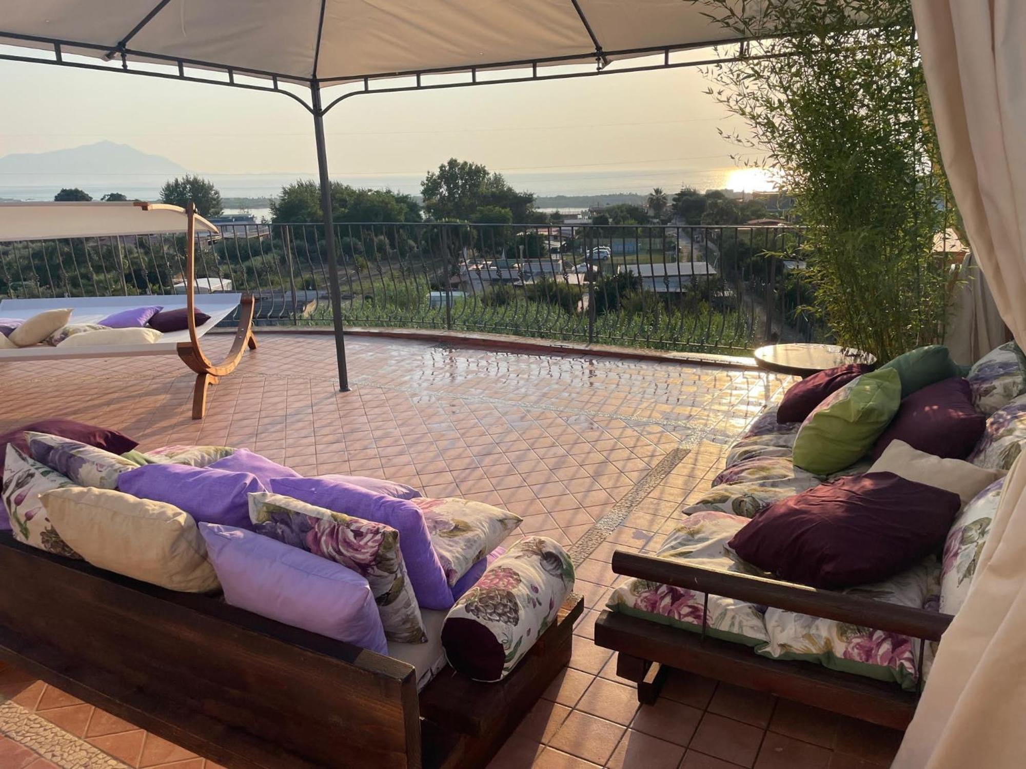 Domus Parva - Villa Con Bio-Piscina, Spa Privata E Appartamenti Panoramici Bacoli Εξωτερικό φωτογραφία