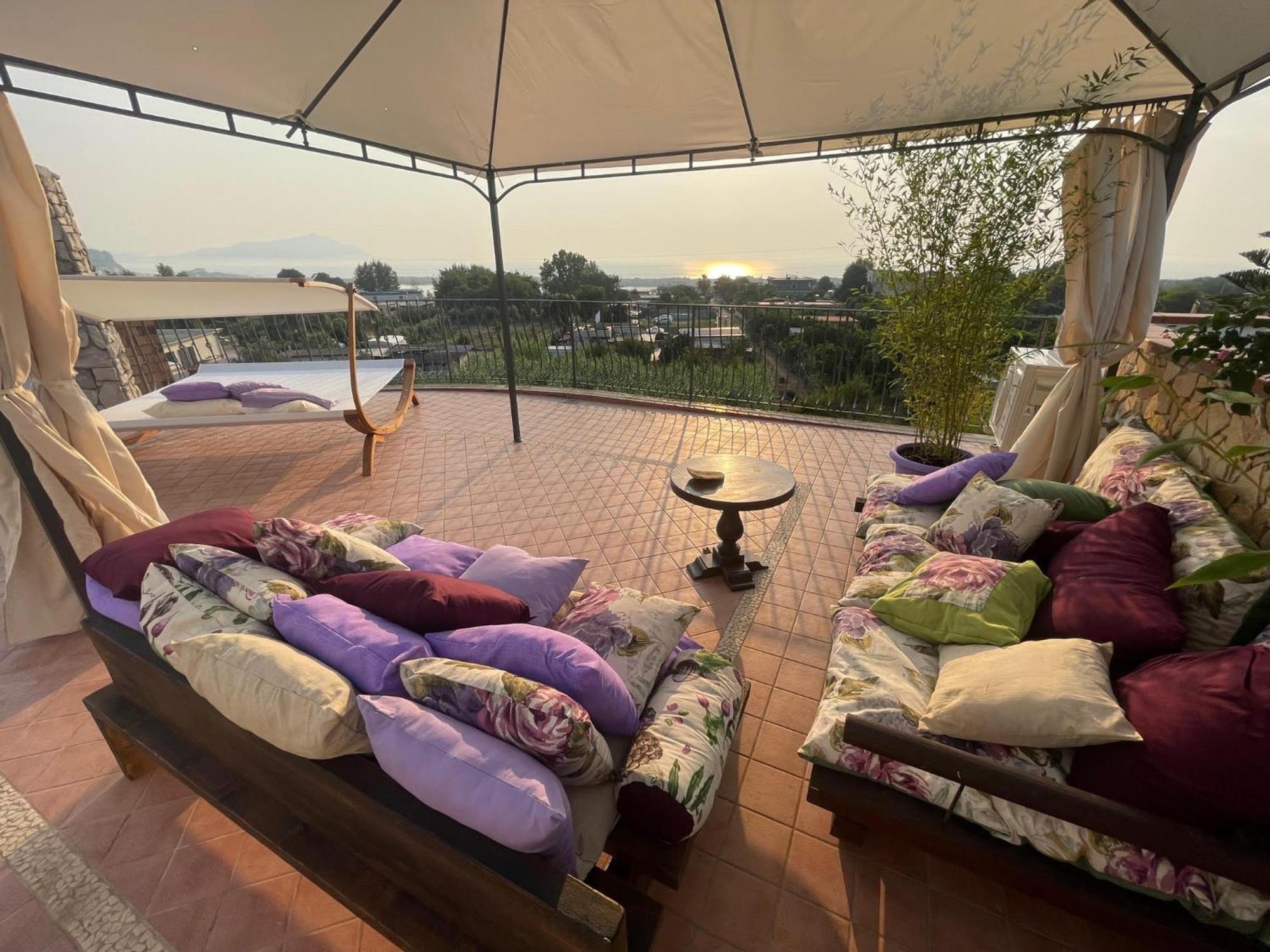 Domus Parva - Villa Con Bio-Piscina, Spa Privata E Appartamenti Panoramici Bacoli Εξωτερικό φωτογραφία